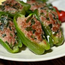 【餃子風ピーマンの肉詰め】じゅわっと肉汁がたまらない！