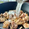 鶏とさつまいもの濃厚チーズクリームの工程3