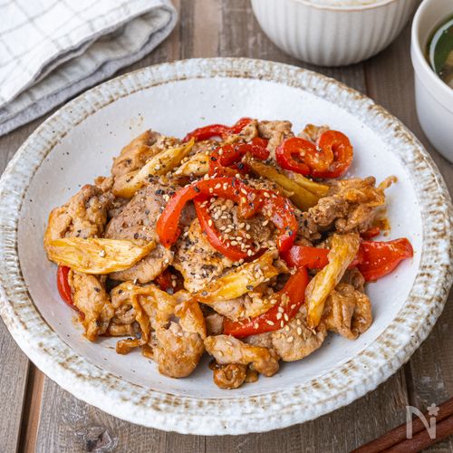 【白米泥棒】炒めて10分！豚こまとパプリカの焼き肉炒め