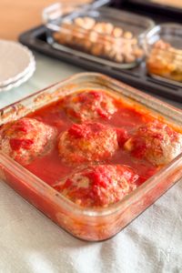 オーブンでほったらかし！ジューシー煮込みハンバーグ