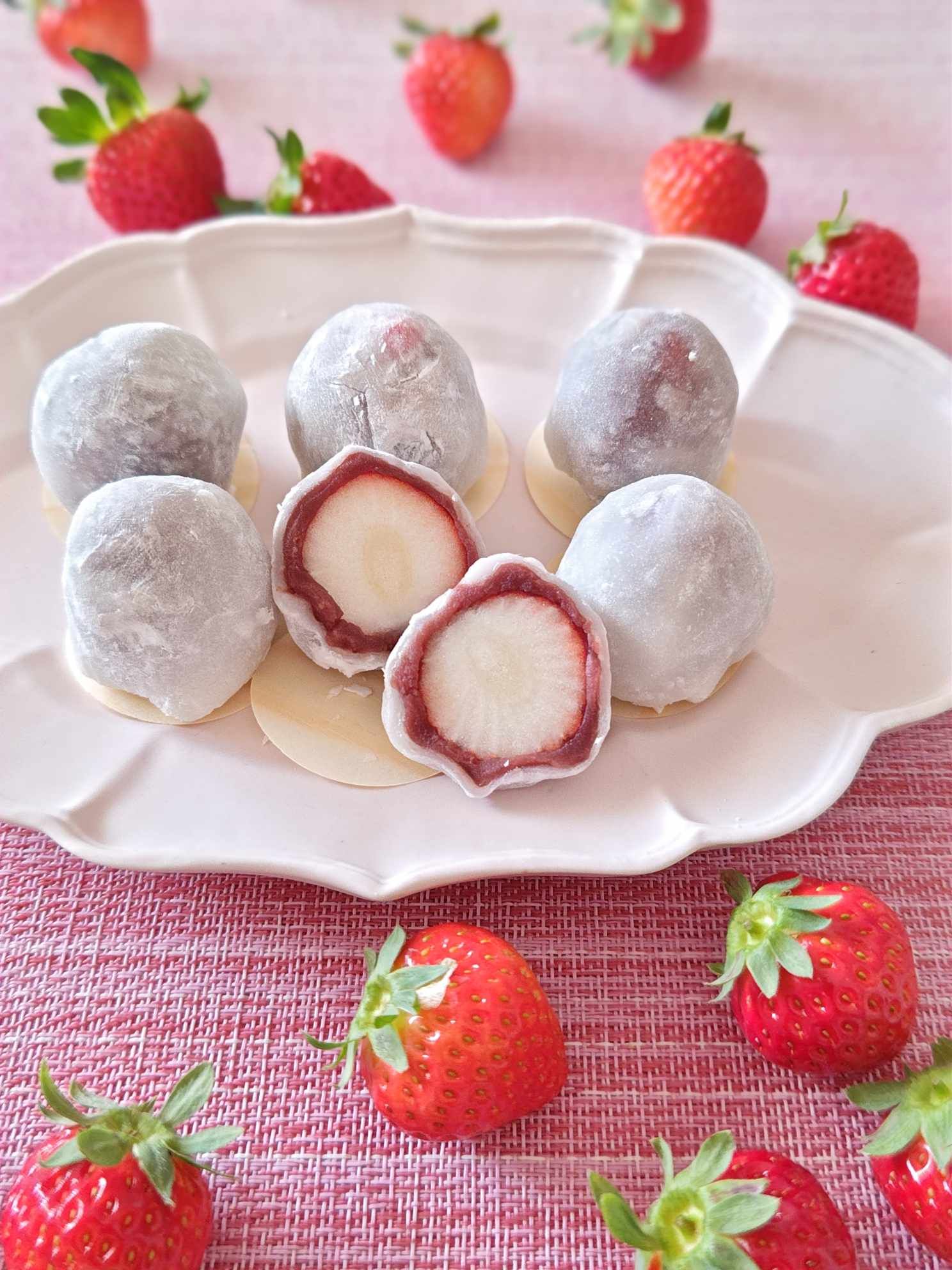いちご大福】レンジで簡単、何個でも食べられる！ | レシピサイトNadia