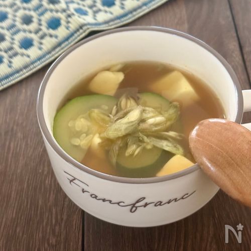 みょうが香る♪《ズッキーニと豆腐の夏カレースープ》