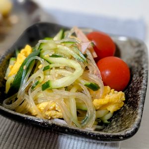 莉子の作ってみた!投稿(【きゅうりと炒り卵の春雨サラダ】ツルっとヘルシー♬︎中華風♡)