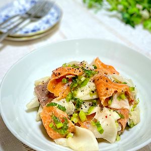 あゆの作ってみた!投稿(昆布茶がポイント♡かぶとサーモンの激旨おつまみ)