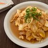 材料3つで簡単副菜!《厚揚げと玉ねぎの卵とじ》
