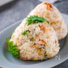 ザクっと天かす♡『鮭おにぎり』パリッとジュワッと絶品♪