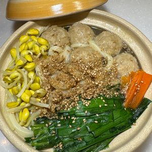 楽ラク手抜キッチン🐶🐾の作ってみた!投稿(行列のうどんそば②鶏のうま塩ゆずぽん煮込みうどん🤩🍜)