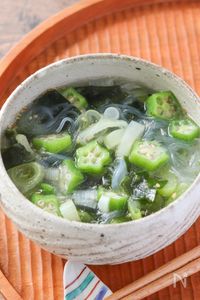 5分で完成！とろうま【オクラとわかめの春雨スープ】