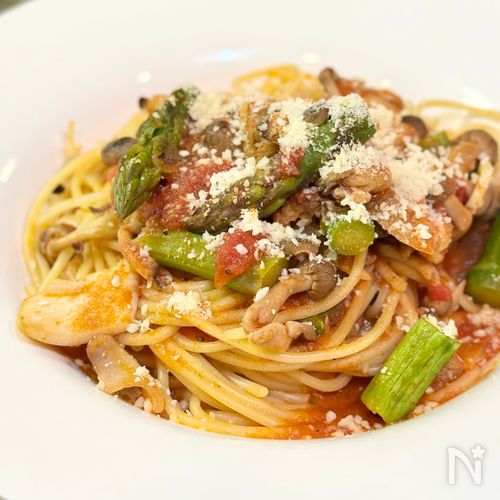 魚介だし香る♡お手軽シーフードミックスでトマトパスタ♪