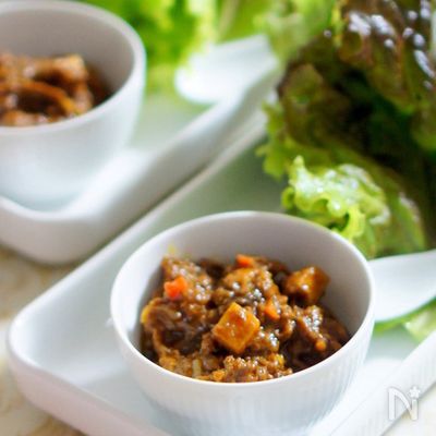 蓮根キーマカレーのレタス包み