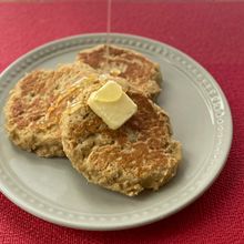 卵なしでしっとりもっちり♪オートミールパンケーキ