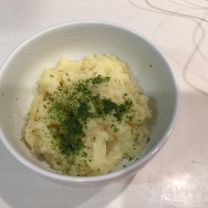 ゆみ棒ちゃんの作ってみた!投稿(のり塩バター粉ふき芋)