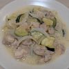ともの作ってみた!投稿(ワンパン10分！【鶏むね肉ときのこのクリーム煮】牛乳で簡単♩)