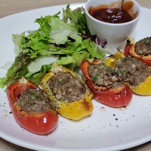 1272814の作ってみた!投稿(パプリカの肉詰め【オーブンにお任せで簡単】)
