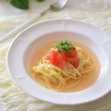 『だしプレッソ』で簡単３分！トマトと大葉の和風冷製パスタ
