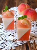 桃の斜めゼリー