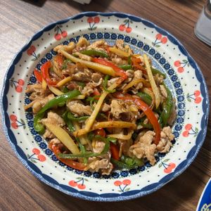 ぽんえりの作ってみた!投稿(【豚ロースの青椒肉絲】ご飯との相性抜群！野菜たっぷり♬)