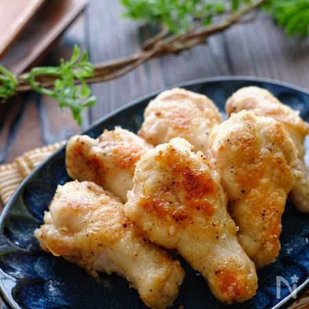 らくレピ 揚げずに簡単 カリッと手羽元のさっぱりレモンだれ By 松山絵美 レシピサイト Nadia ナディア プロの料理家のおいしいレシピ