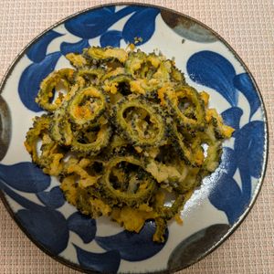 ゆきちんの作ってみた!投稿(サクッとやみつきおつまみ！ゴーヤのハーブチーズフリット)