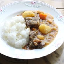 昭和山の手「上品、上等」カレー