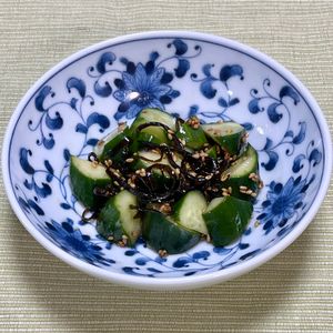 キャピタンの作ってみた!投稿(【やみつききゅうり】3分で作れるスピード副菜！)