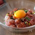 鰹の韮ユッケ