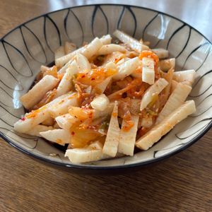 MYHRの作ってみた!投稿(切って和えるだけ 「長芋キムチのナムル」)