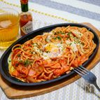 ダブル卵のシンプルナポリタン