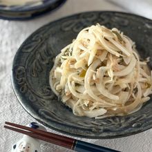 マイルドで食べやすい♪新玉サラダ