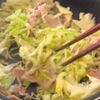 10分で作れる！ボリューム満点✨【包まないとんぺい焼き】の工程3