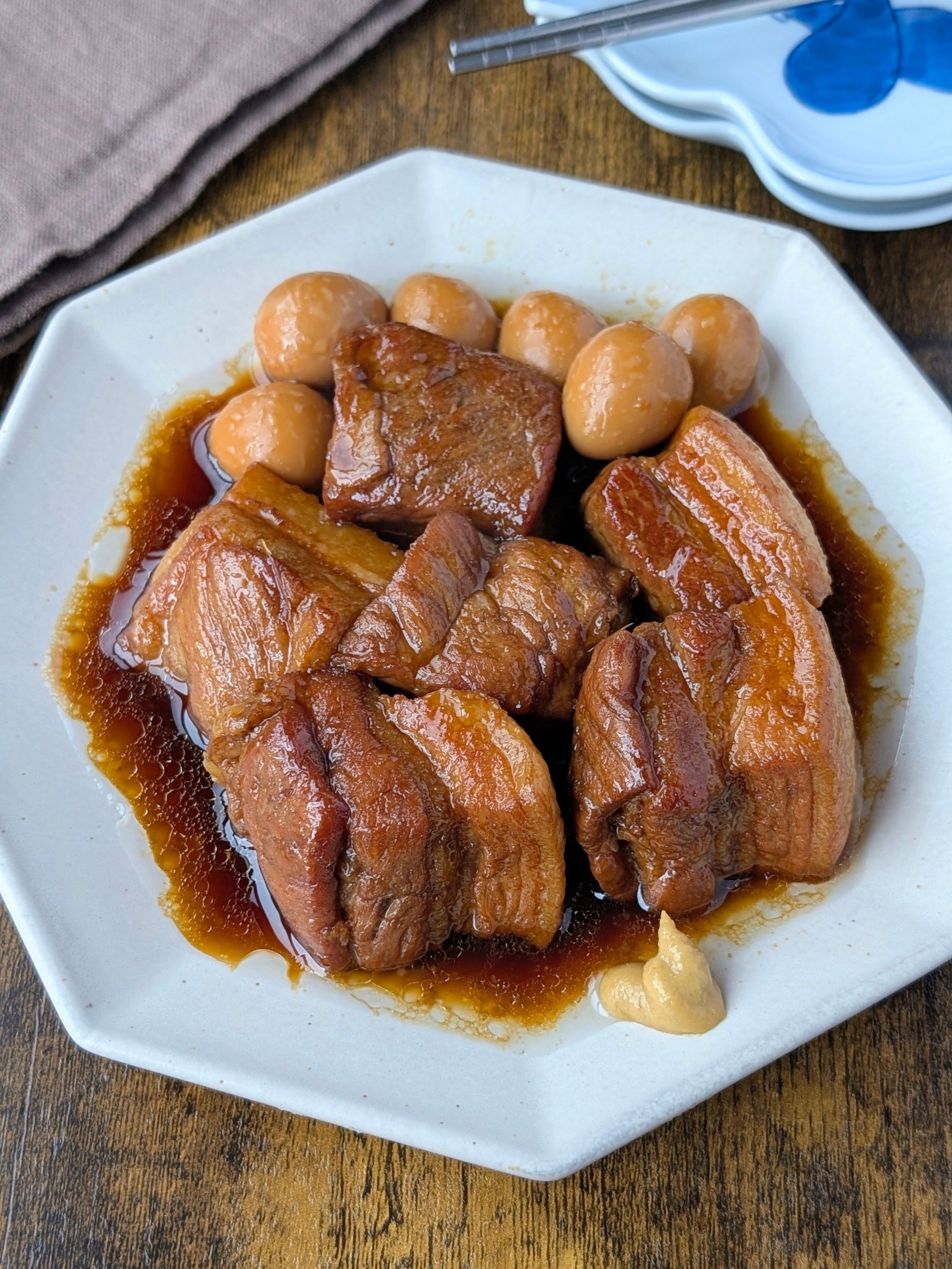 オイスター仕立ての豚の角煮】いつもの角煮にコクをプラス😋 | レシピ