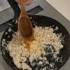3分で完成。【鶏むねのネギ塩油うどん】の工程3