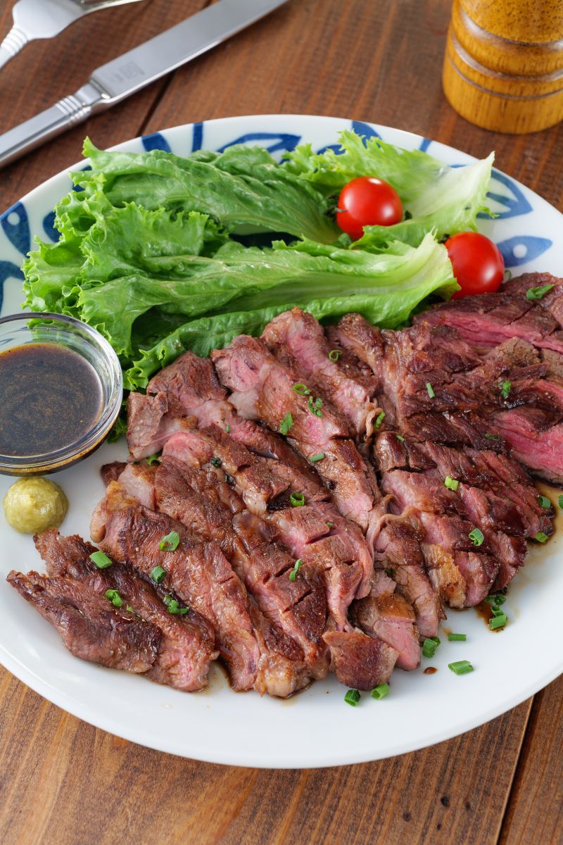 ヤギチーズのサラダ、バルサミコソース添え レシピ