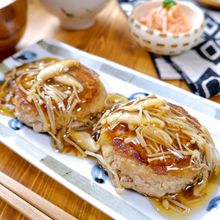 安うまヘルシー♡『豆腐ハンバーグの和風きのこあんかけ』