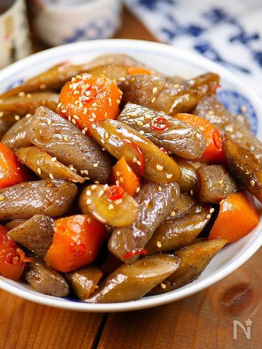 【こんにゃくレシピ3選】味しみ抜群で腸活にも◎！お肉級の満足感｜編集部おすすめレシピ