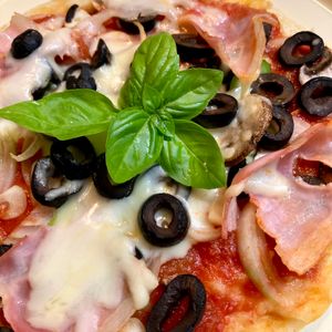 ゆかりの作ってみた!投稿(ノンフライヤーで焼き上げる！子どもが喜ぶおうちピザ♪)
