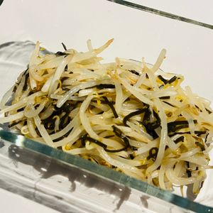 しーちゃんの作ってみた!投稿(レンジで5分！【やみつき無限塩昆布もやし】胡麻油香る♩)
