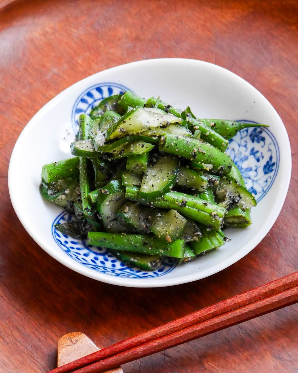 121803809472ad317bc5bd7f242a5d