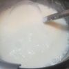 根菜とお豆のクリームクリスマスリースピザの工程3