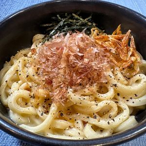 楽ラク手抜キッチン🐶🐾の作ってみた!投稿(【チーズおかかうどん】レンジ4分/頑張らない私ごはん)