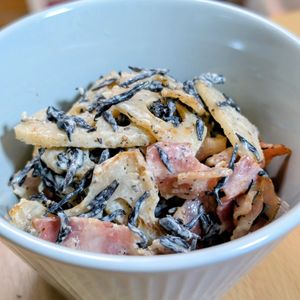 まゆのの作ってみた!投稿(蓮根とひじきとベーコン《カフェ風♡サラダ》)