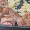 お肉300円分で!【チーズがとろ〜り豚こまのトマト煮】の工程4
