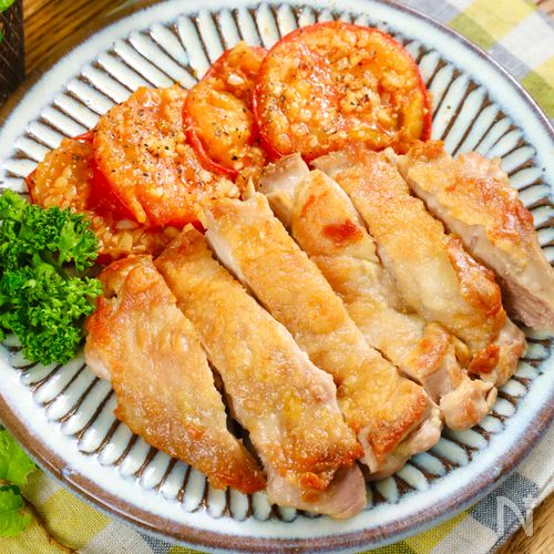 【バリバリチキン】トマトソテーで食べる