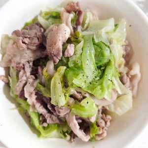 さめの作ってみた!投稿(【豚肉とレタスのうま塩だれ炒め】)