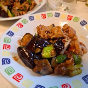 あずたまんの作ってみた!投稿(驚くほどお肉柔らか♪絶品過ぎる♪豚こまとナスの甜麺醤炒め♪)