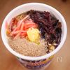 カップ麺アレンジ🍜⑤トッピングマシマシ博多とんこつ風🤩の工程3