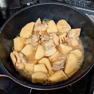 ごんべすの作ってみた!投稿(【鶏と里芋の煮っころがし】放置で激うま飯)