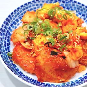まゆの作ってみた!投稿(『鶏玉キムチ炒め』柔らかむね肉で手軽にボリューム！節約にも◎)