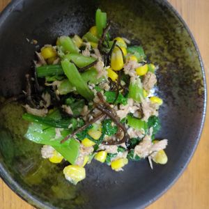 萬琉ママの作ってみた!投稿(女性の味方♡鉄分たっぷり【デリ風小松菜とひじきのツナサラダ】)
