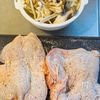 焼いてかけるだけ！きのこあんのチキンステーキの下準備